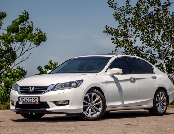 Honda Accord OFICIAL 2013 1