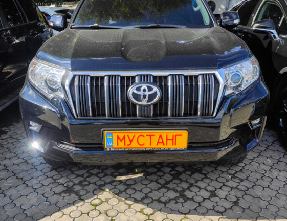 Toyota Land Cruiser Prado 150 1