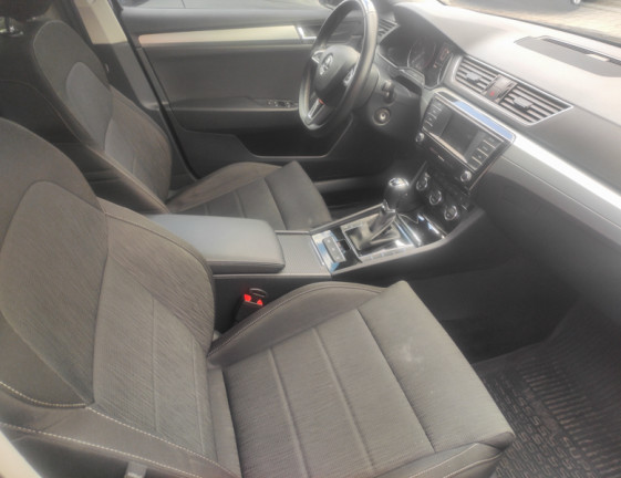 Skoda SuperB 2015 1