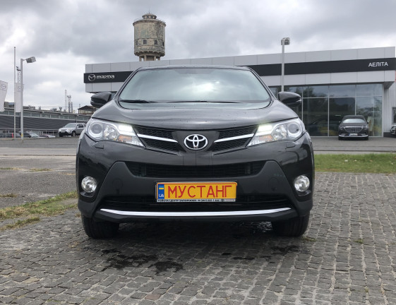 Toyota Rav4 1