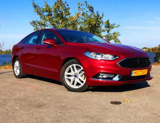 Ford Fusion 1