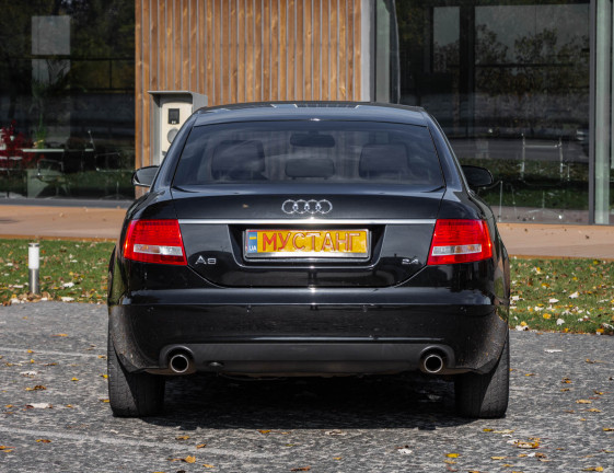 Audi A6 1