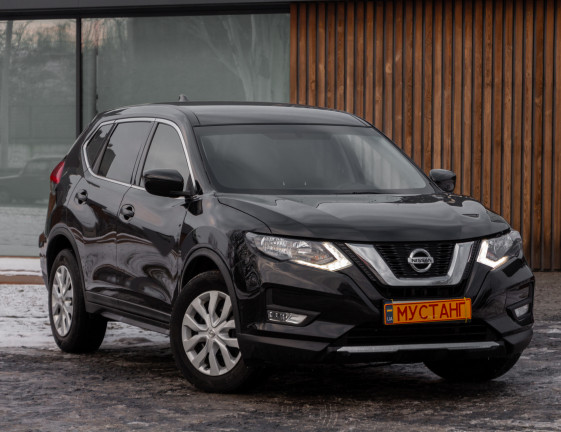 Nissan Rogue 1