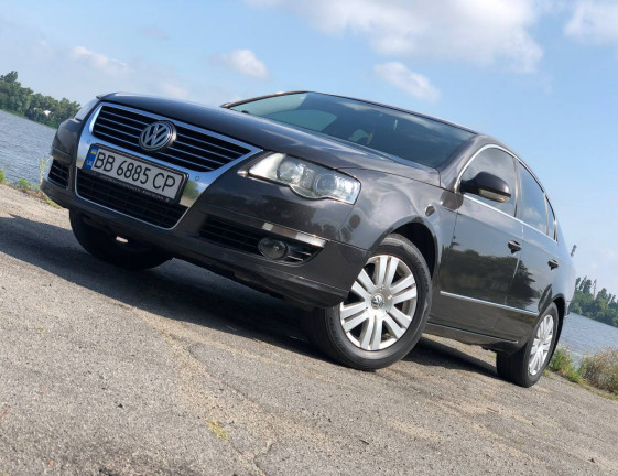 Volkswagen Passat 2009 B6 1