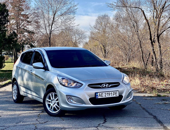 Hyundai Accent 2012