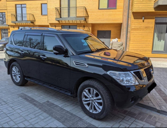 Nissan Patrol 2013 1