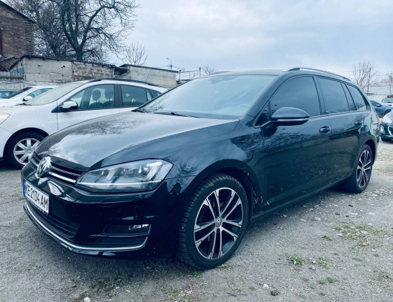 VOLKSWAGEN GOLF Allstar 1