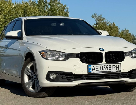 BMW 3 Series 2016 1