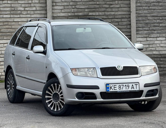 Skoda Fabia 2004 1