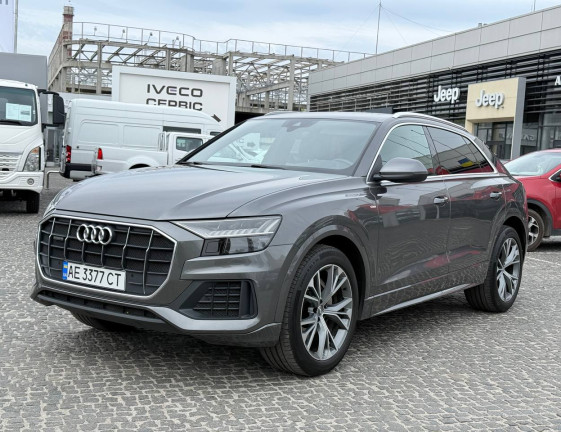 Audi Q8 2020 1