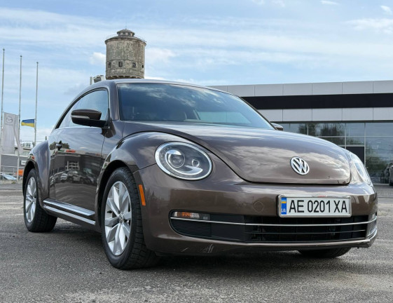 Volkswagen Beetle 2013 1