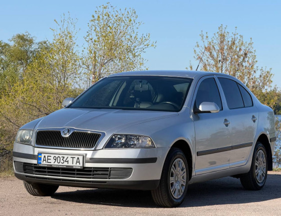 Skoda Octavia 2008 1