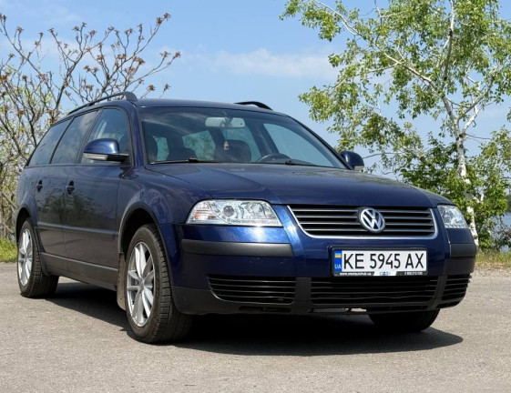 Volkswagen Passat 2004 1