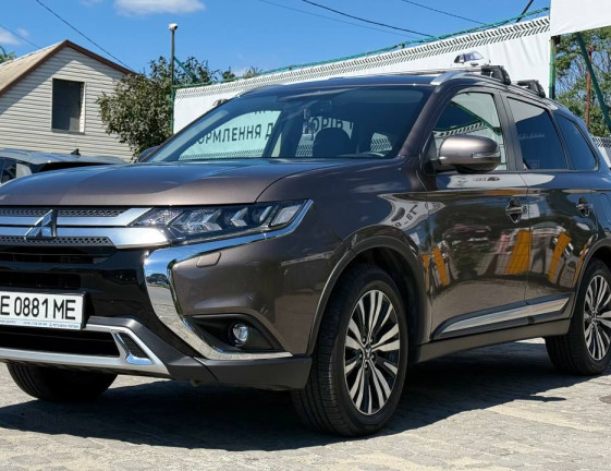 Mitsubishi Outlander 2019